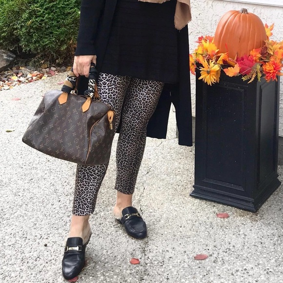 ❤️‍🔥WIDE FRIENDLY STEVE MADDEN LEATHER MULES - Picture 1 of 12
